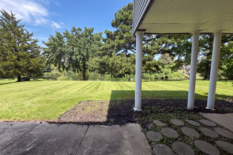 Photo 17 of 20 of 5277 Suntrail Dr, Black Jack, MO