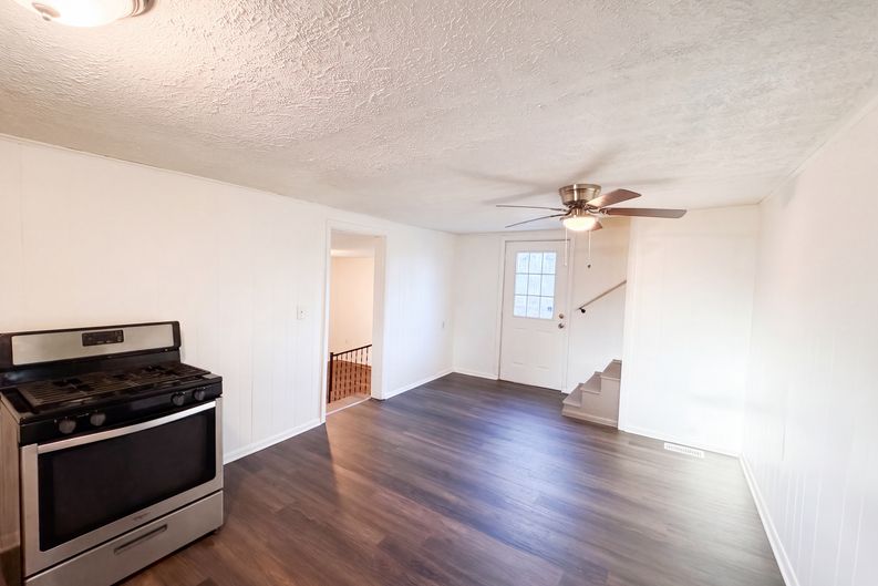 Photo 7 of 21 of 207 E Park St, Trafalgar, IN