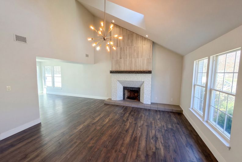 Photo 3 of 19 of 12015 Landen Dr, Charlotte, NC