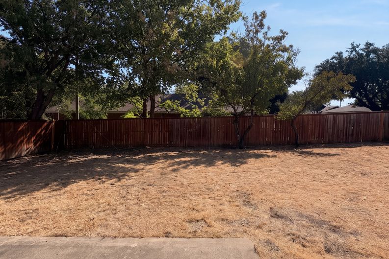 Photo 13 of 14 of 8724 Cameron Rd, Frisco, TX