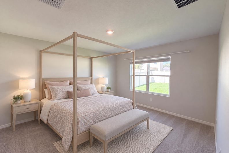 Photo 4 of 25 of 2112 Elio Ridge Dr, Zellwood, FL