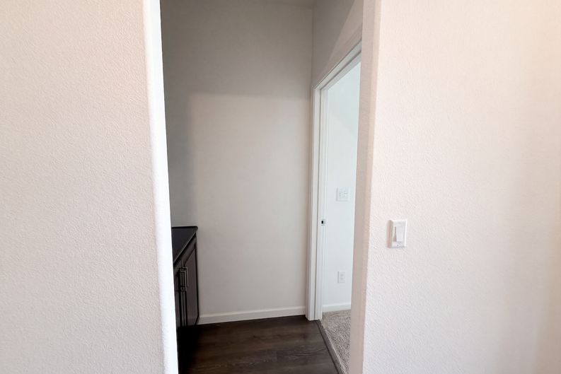 Photo 21 of 29 of 4176 Gossamer St, Roseville, CA