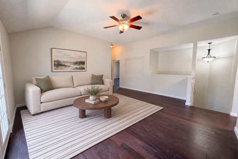 Photo 11 of 36 of 6878 Genevieve Dr, Fort Worth, TX