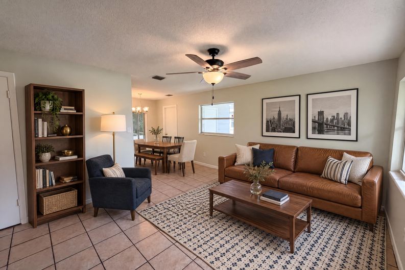 Photo 11 of 23 of 1735 Jefferson Dr, Mount Dora, FL