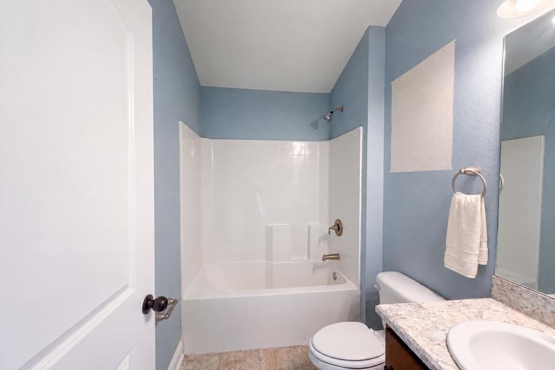 Photo 16 of 26 of 1229 Longville Cir, Tavares, FL