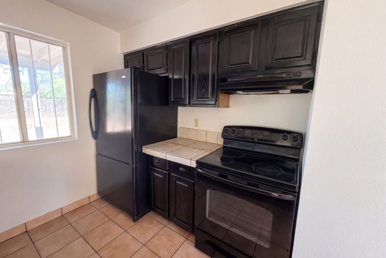 Photo 8 of 26 of 5349 S Greenway Dr, Tucson, AZ