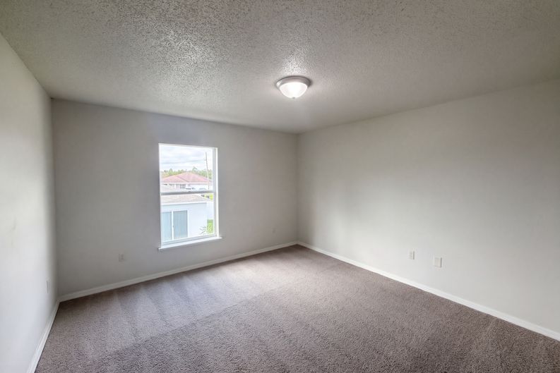 Photo 11 of 28 of 1818 Superior Ct, Kissimmee, FL
