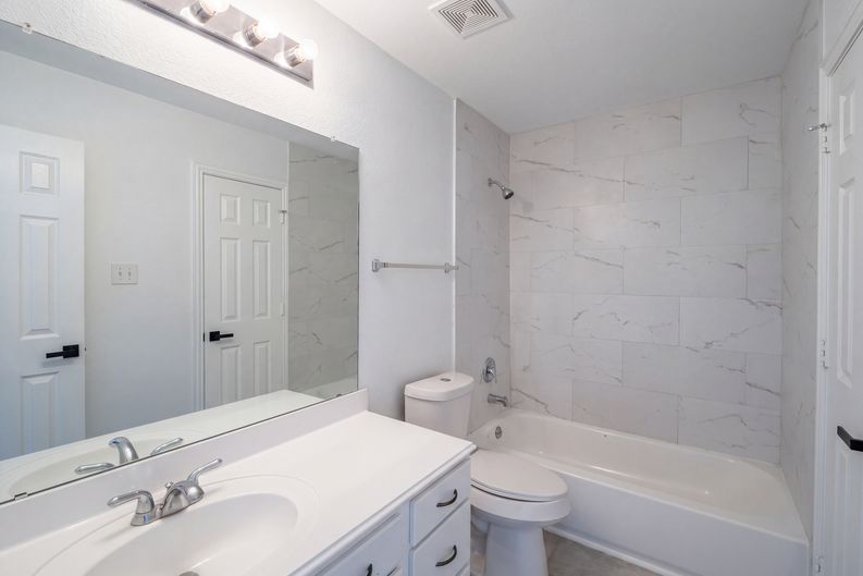 Photo 11 of 23 of 3853 Wintergreen Dr, Plano, TX