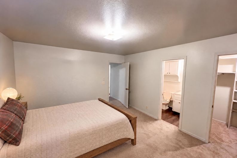 Photo 4 of 24 of 1709 Baron Dr, Norman, OK