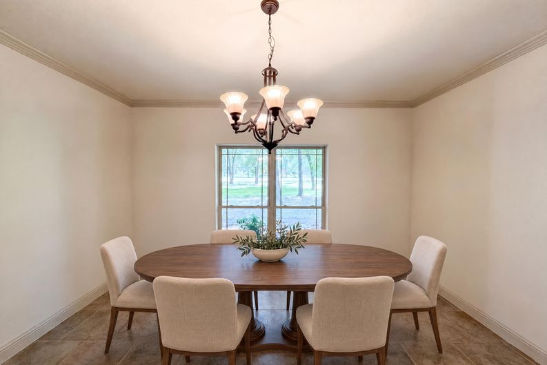 Photo 7 of 25 of 121 Rey Del Mar Cir, Weatherford, TX