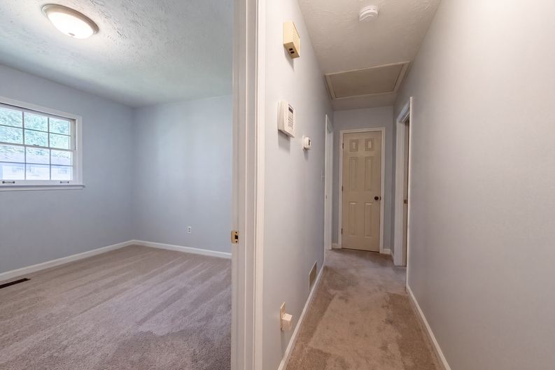 Photo 15 of 24 of 3318 Ben Hill St SW, Marietta, GA
