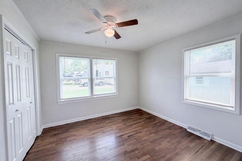 Photo 4 of 16 of 206 Lilly St, Cherryville, NC