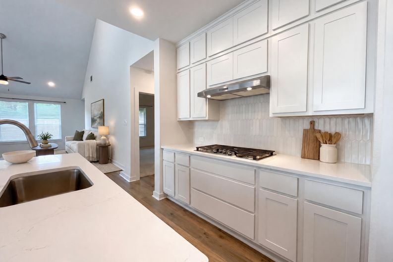 Photo 9 of 19 of 118 Neches Nook Ct, Conroe, TX
