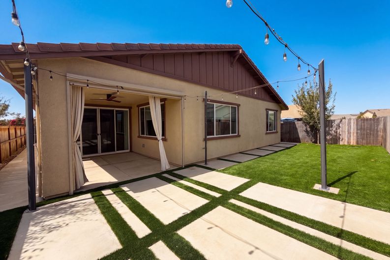 Photo 5 of 29 of 4176 Gossamer St, Roseville, CA