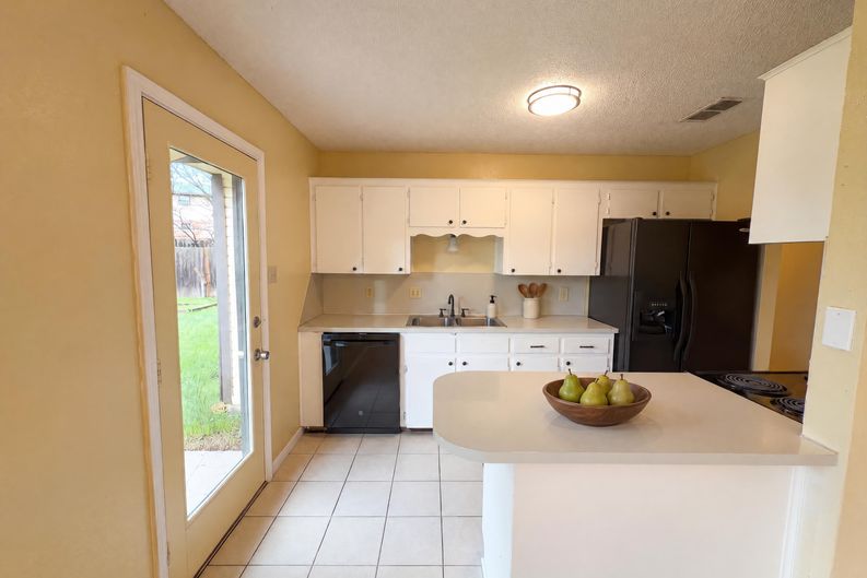 Photo 10 of 17 of 908 Hackberry St, Copperas Cove, TX