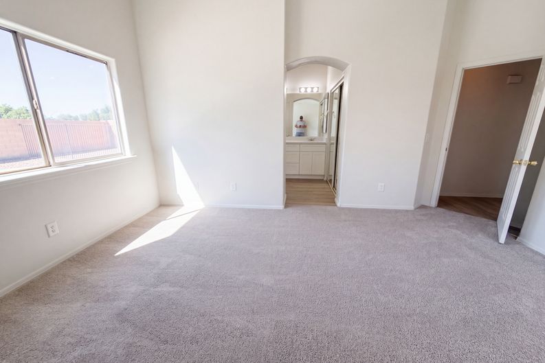 Photo 10 of 15 of 5910 N 78th Dr, Glendale, AZ
