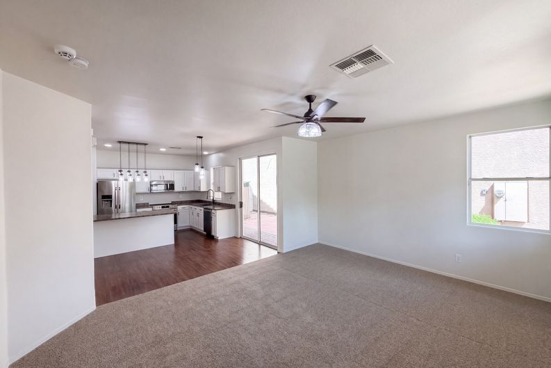 Photo 31 of 68 of 5416 W Albeniz Pl, Phoenix, AZ