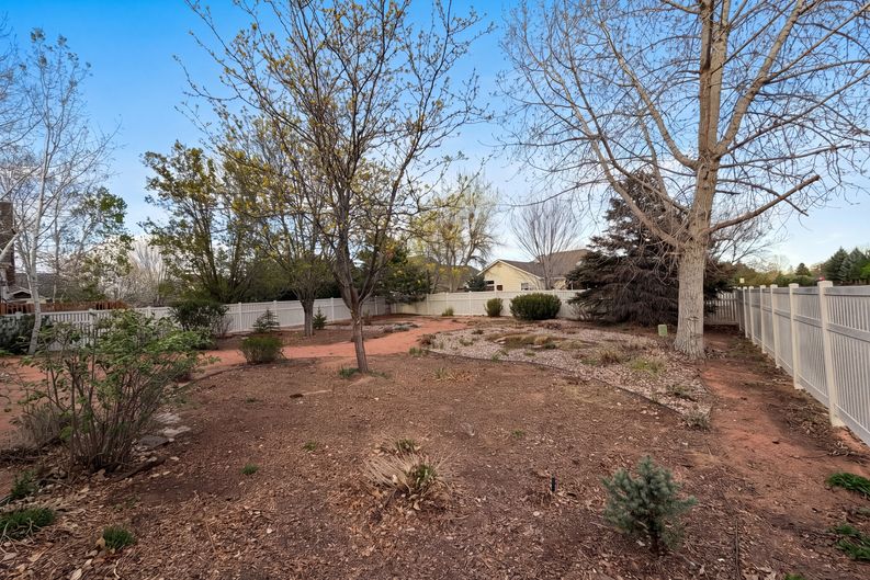 Photo 37 of 42 of 10184 Ferncrest St, Firestone, CO