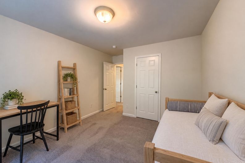 Photo 13 of 23 of 4204 Camden Woods Ct, Raleigh, NC