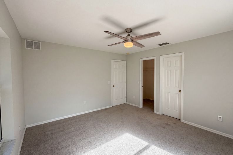 Photo 12 of 25 of 17956 SW 25th Avenue Rd, Ocala, FL