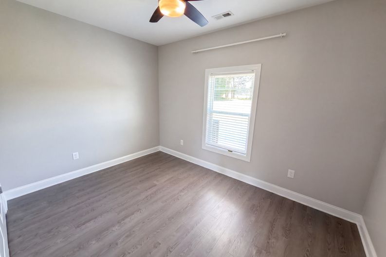 Photo 9 of 16 of 7825 Medlin Rd, Monroe, NC