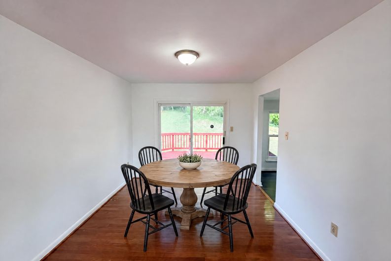 Photo 7 of 21 of 12708 Lampton Ln, Fort Washington, MD
