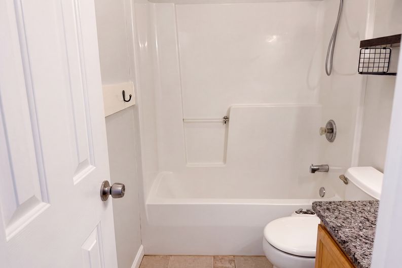 Photo 10 of 22 of 8749 Christopher Ln, Warrenton, VA
