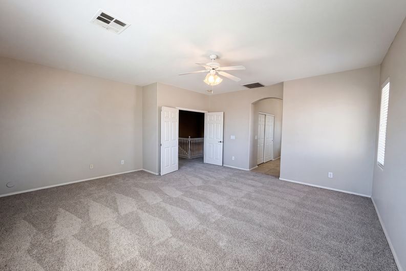 Photo 4 of 25 of 17104 N Oliveto Ave, Maricopa, AZ