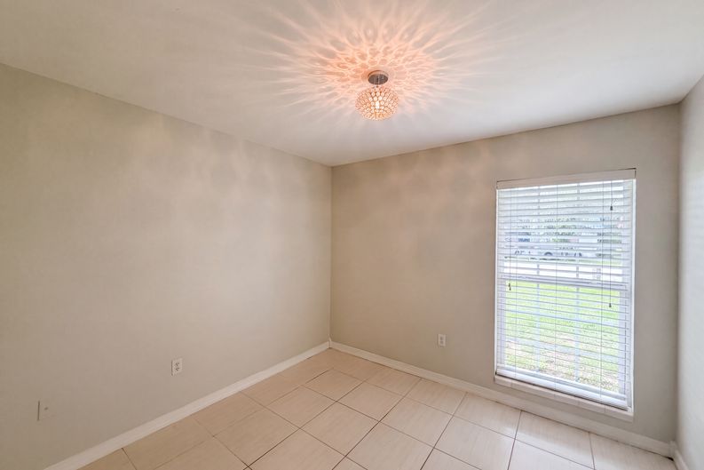 Photo 8 of 19 of 4147 Willow South Dr, Mulberry, FL
