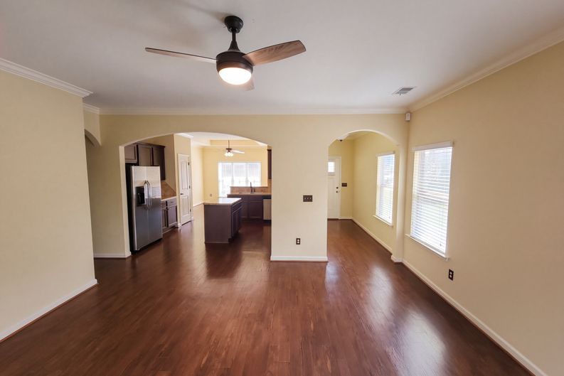 Photo 8 of 22 of 3107 Rosewalk Dr, Moody, AL