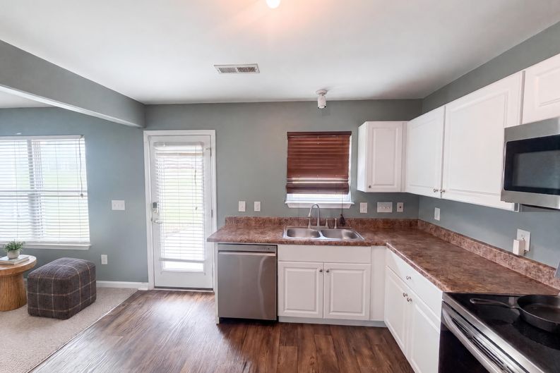Photo 6 of 22 of 741 Cairn Cir, Burlington, NC