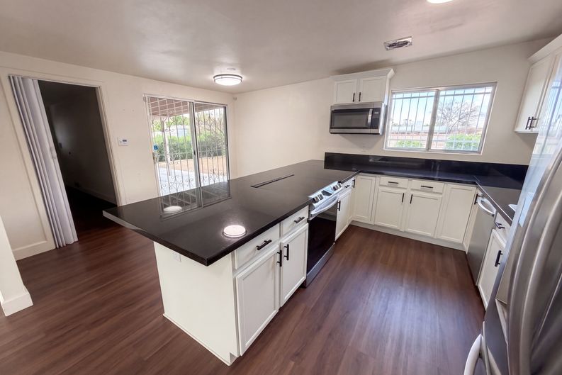 Photo 8 of 17 of 7343 E 29th St, Tucson, AZ