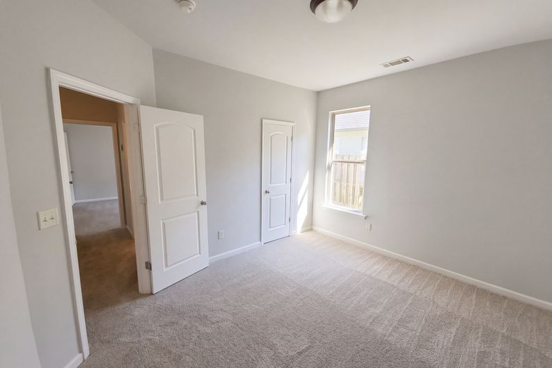 Photo 10 of 15 of 4233 Sierra Way, Gardendale, AL