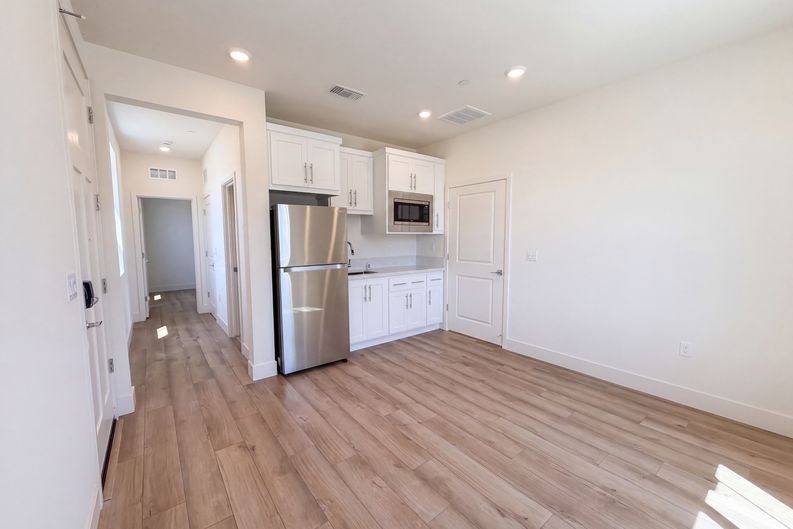 Photo 15 of 49 of 5699 Kusnick Ave, Tracy, CA