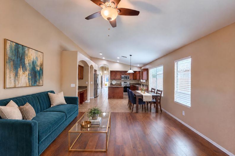 Photo 3 of 20 of 1365 E Prickly Pear Dr, Casa Grande, AZ
