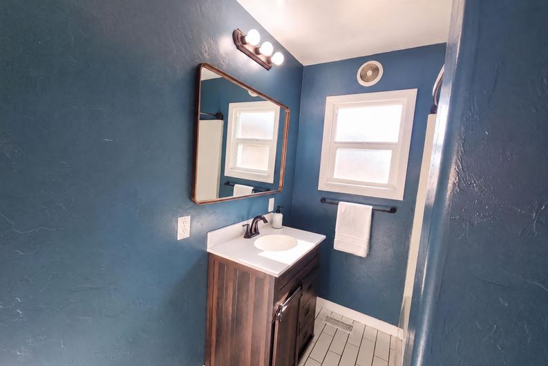 Photo 11 of 22 of 93291 Prairie Rd, Junction City, OR