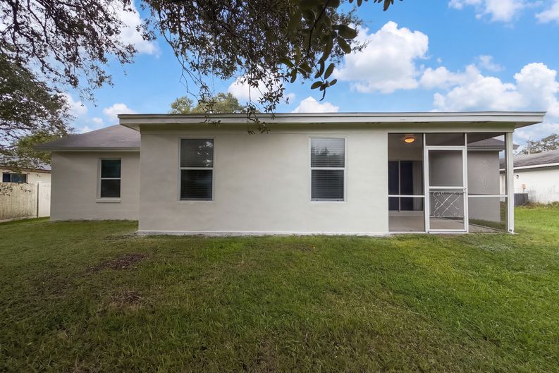 Photo 24 of 26 of 881 Vicksburg St, Deltona, FL