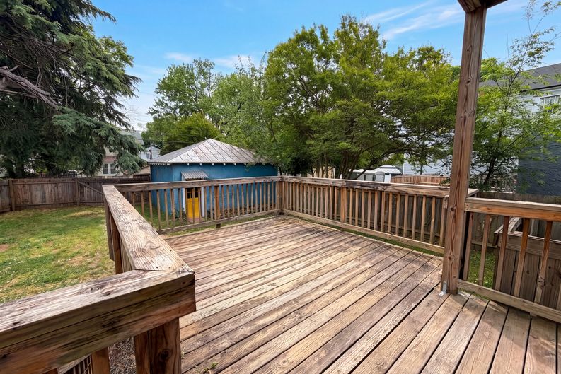 Photo 17 of 21 of 3311 Garland Ave, Richmond, VA