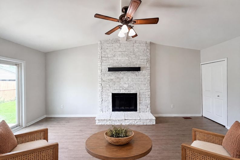 Photo 3 of 21 of 42195 Fairview Dr, Canton, MI