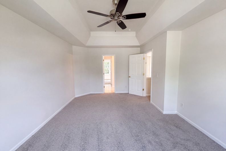 Photo 4 of 27 of 3527 Mallory Taylor Ln, Charlotte, NC