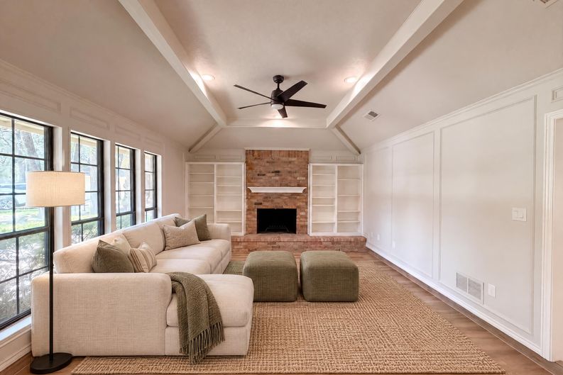 Photo 3 of 21 of 9 Muirfield Ct, Roanoke, TX