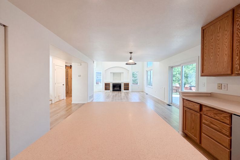 Photo 10 of 48 of 10562 Falcon St, Longmont, CO
