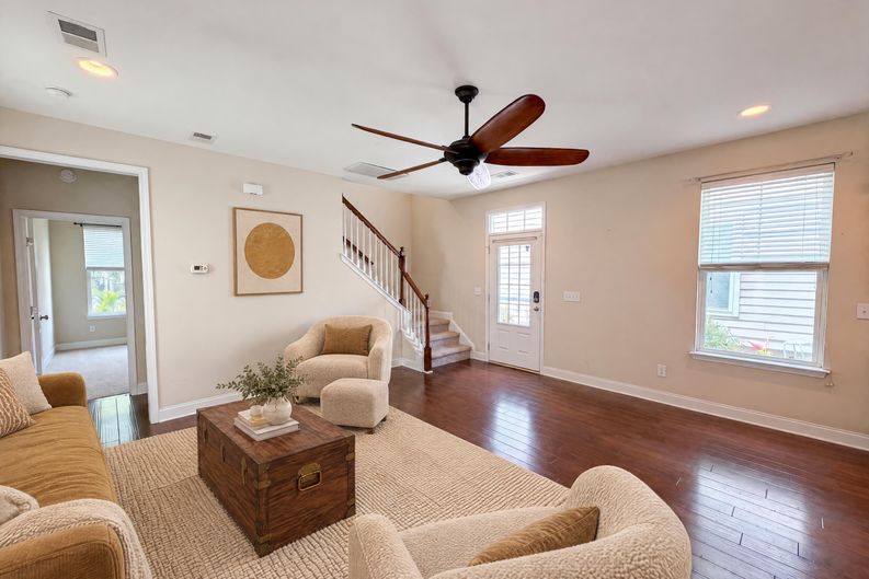 Photo 7 of 15 of 1013 Ashley Garden Blvd, Charleston, SC