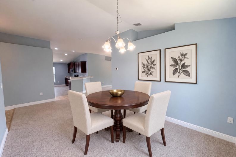Photo 7 of 26 of 1229 Longville Cir, Tavares, FL