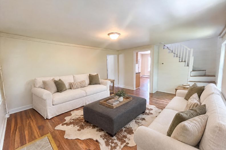 Photo 3 of 22 of 361 Tremont St, Taunton, MA