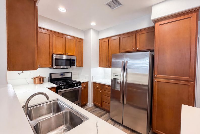 Photo 9 of 25 of 41534 King Palm Ave, Murrieta, CA