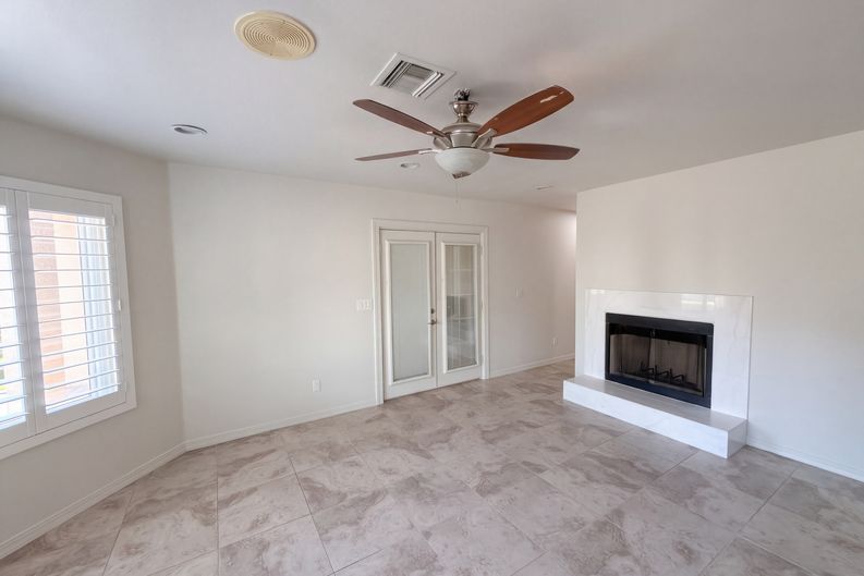 Photo 12 of 36 of 10240 E Cochise Dr, Scottsdale, AZ