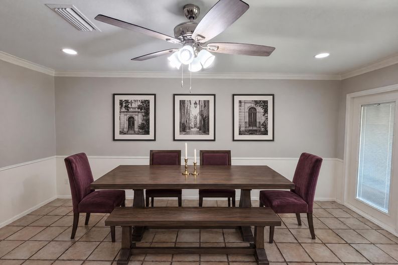 Photo 18 of 22 of 1618 Woodcrest Ln, Carrollton, TX