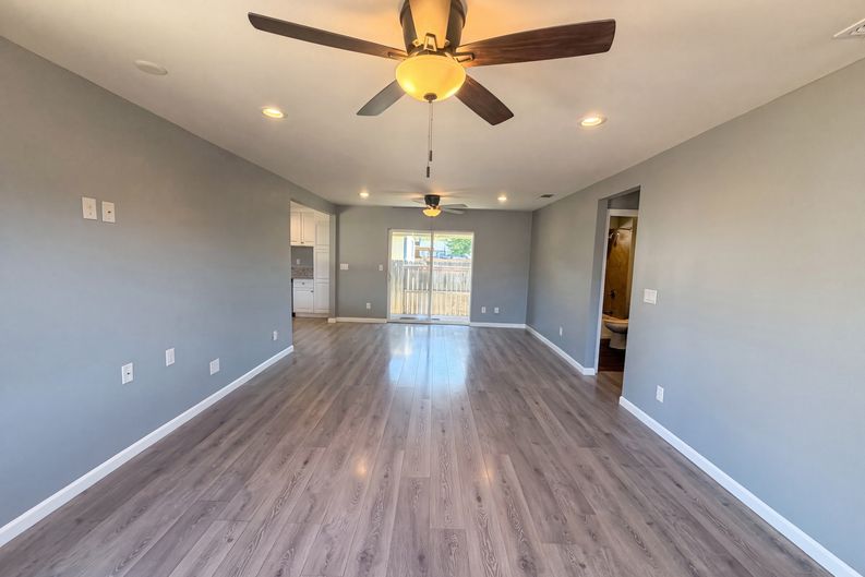 Photo 8 of 24 of 3713 Ripley St, Sacramento, CA