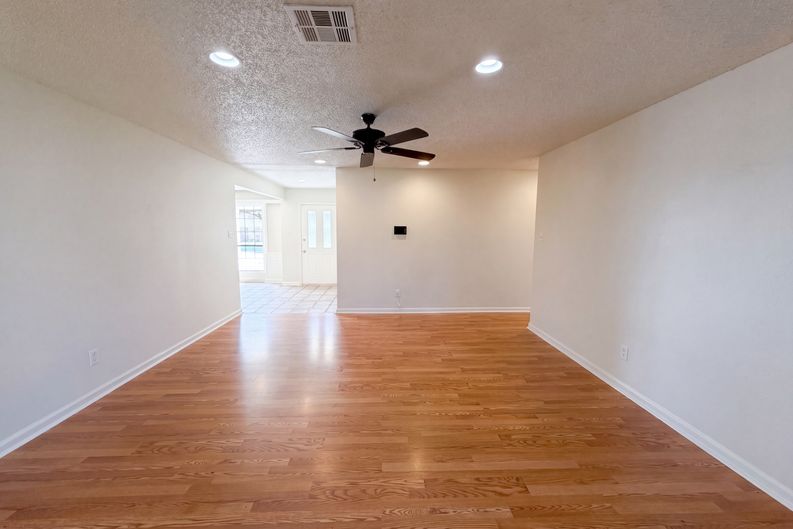 Photo 6 of 22 of 203 Frost Creek Ave, Groesbeck, TX